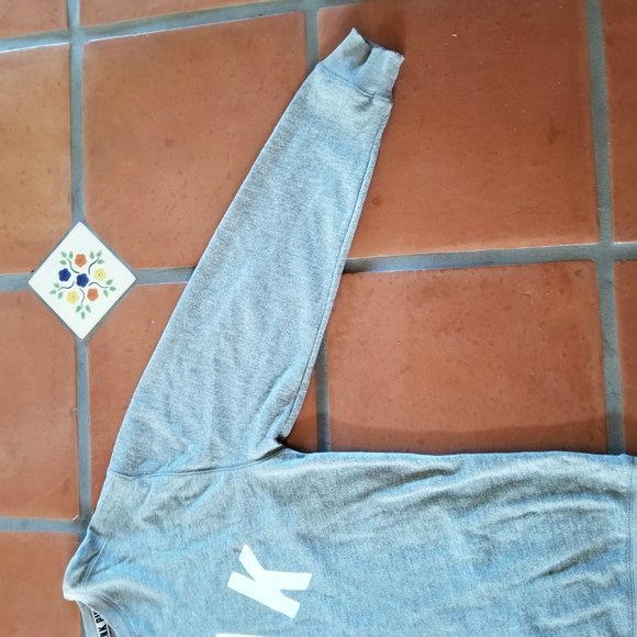 PINK Victorias Secret Oversized Lightweight Sweatshirt - Picture 6 of 7